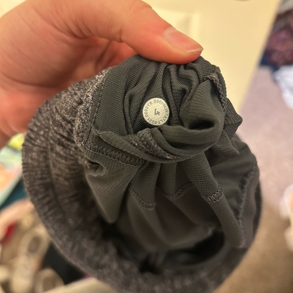 Grey gray size 4 lululemon Hotty hot 4” inseam shorts - Picture 2 of 3